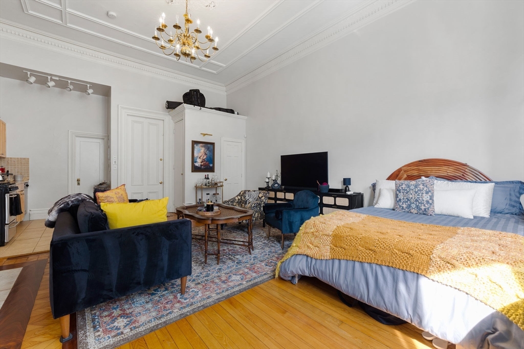 171 Beacon St, Back Bay