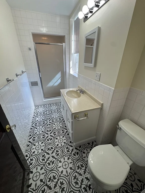 7 Scottfield Rd, Allston