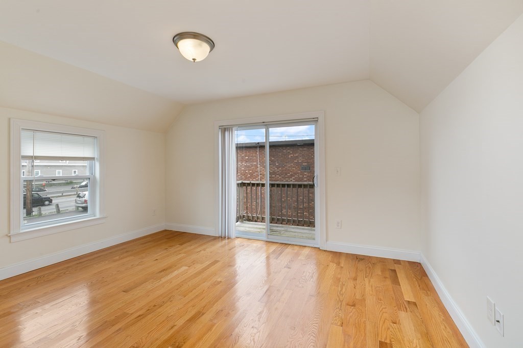 25 Beachland Ave, Revere Beach