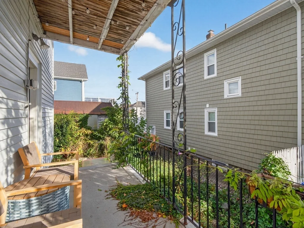 35 Hancock St, Medford