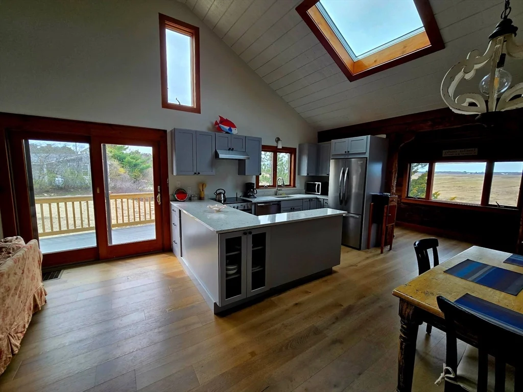 11 Sunset Dr, Plum Island