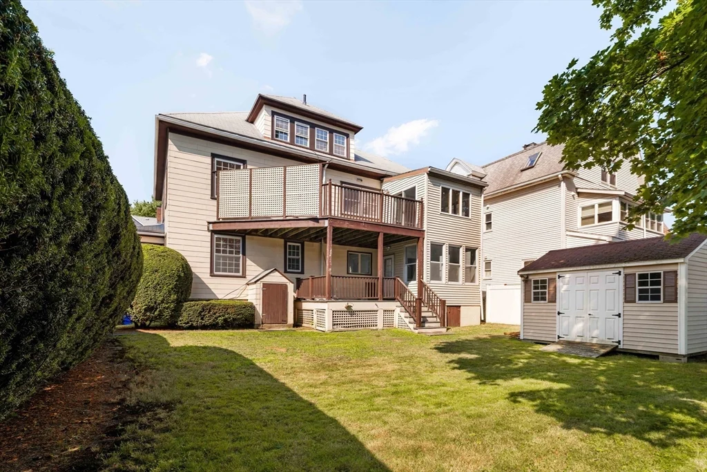 18 Newcastle Rd, Brighton