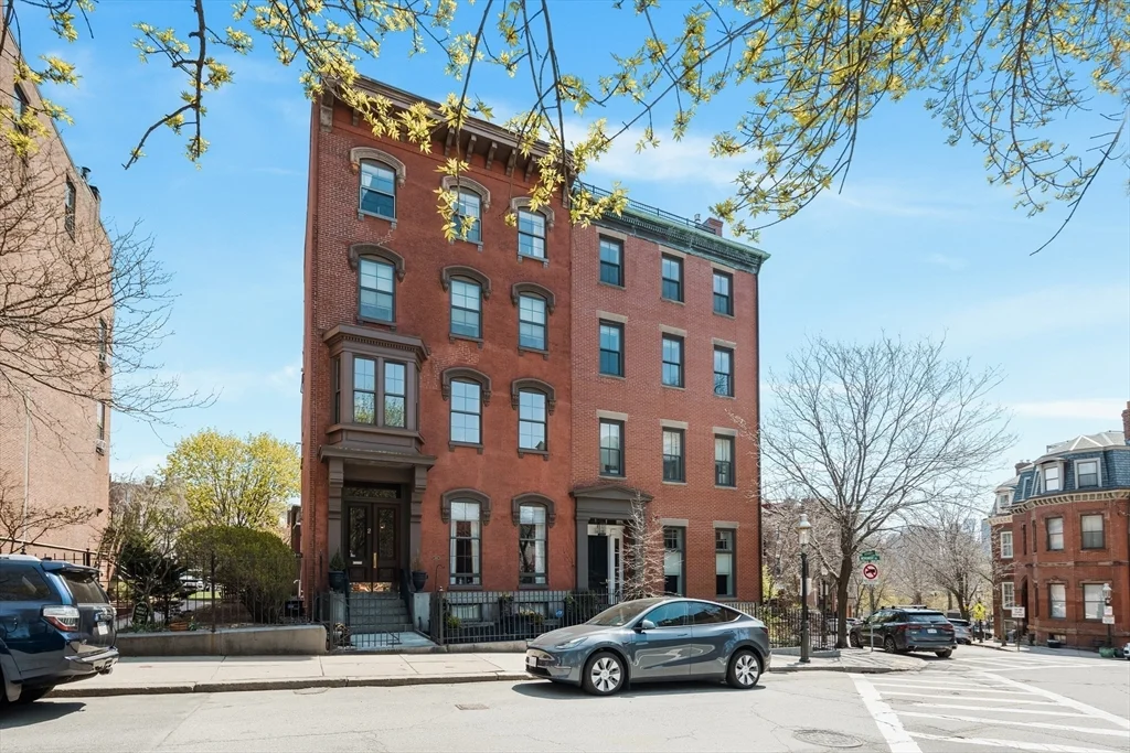 2 Monument Sq, Charlestown