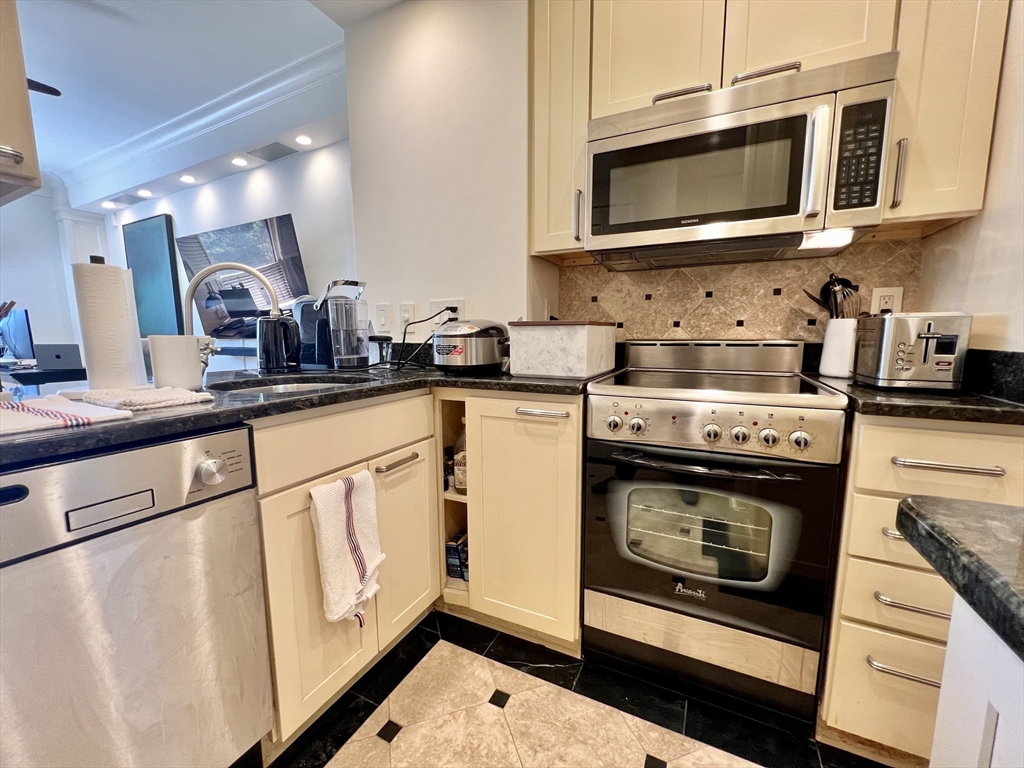 21 Beacon St, Beacon Hill