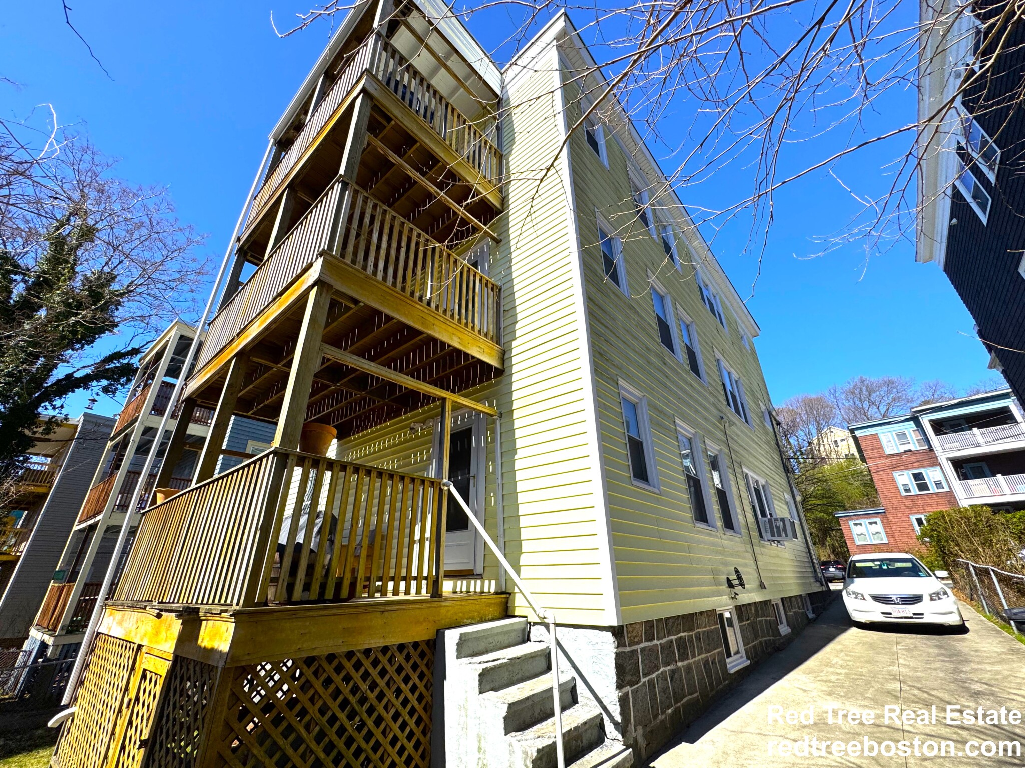 18 Saint Peter St, Jamaica Plain