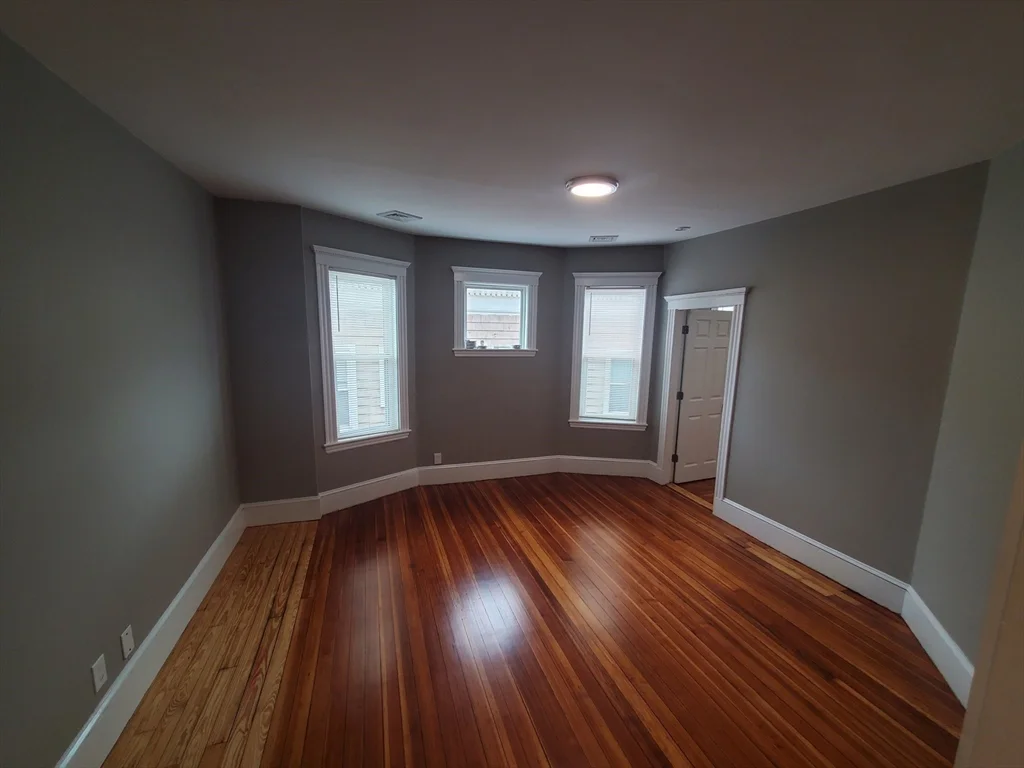 6 Sawyer Ave, Dorchester