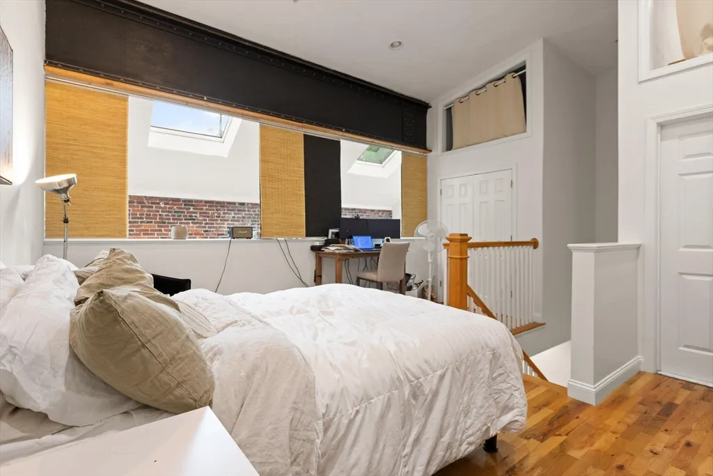 336 Saratoga St, East Boston