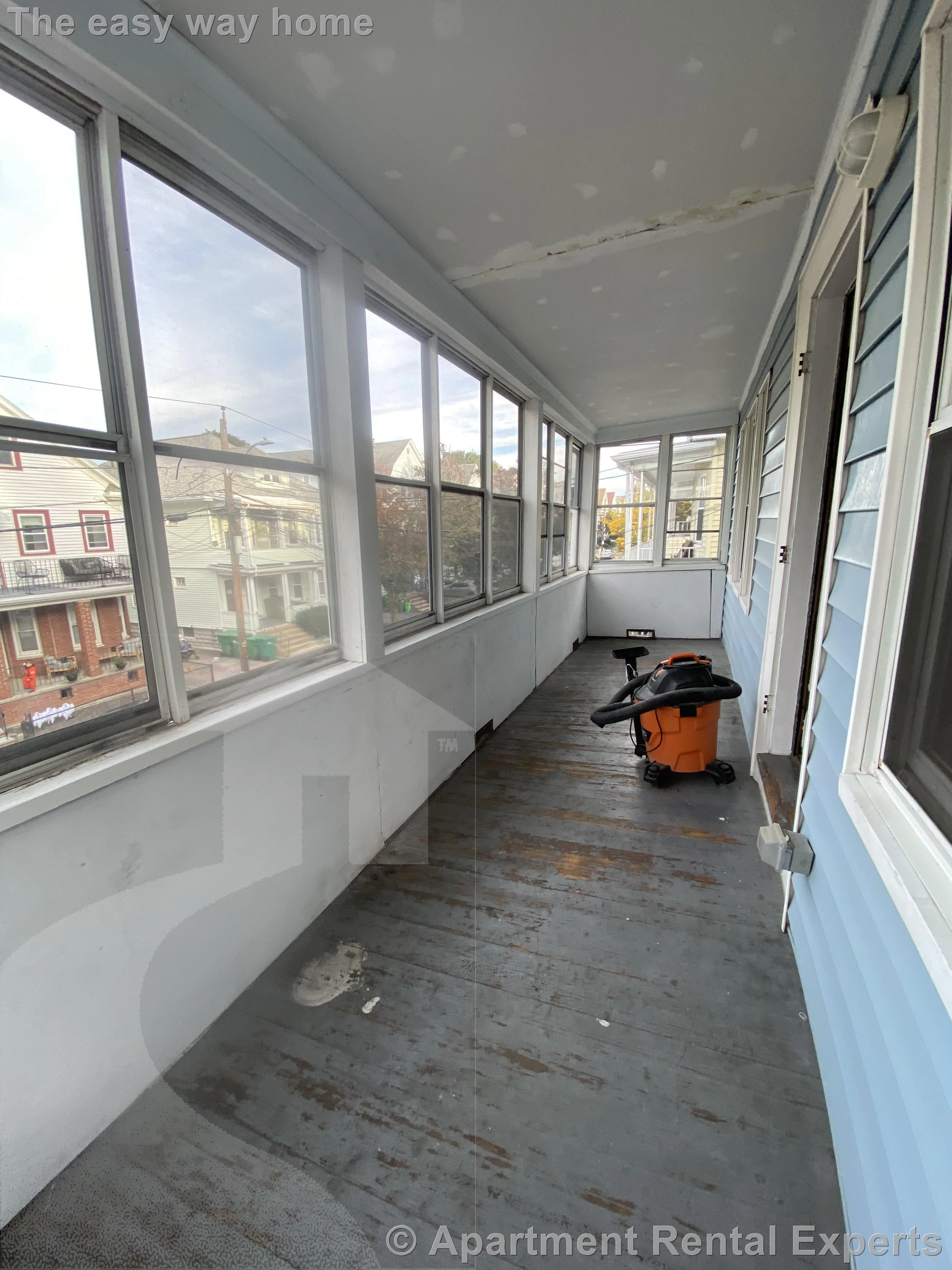 67 Bristol Rd, Tufts