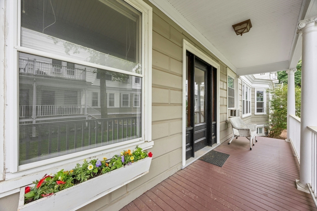 28 Stanton Rd, Brookline