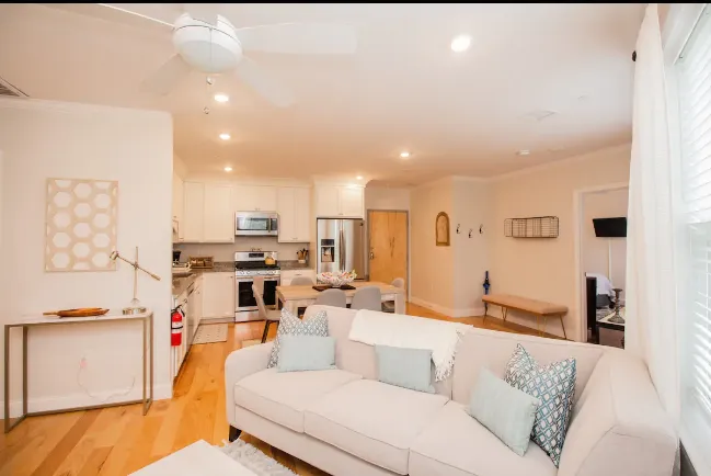 1008 Tremont St, Roxbury