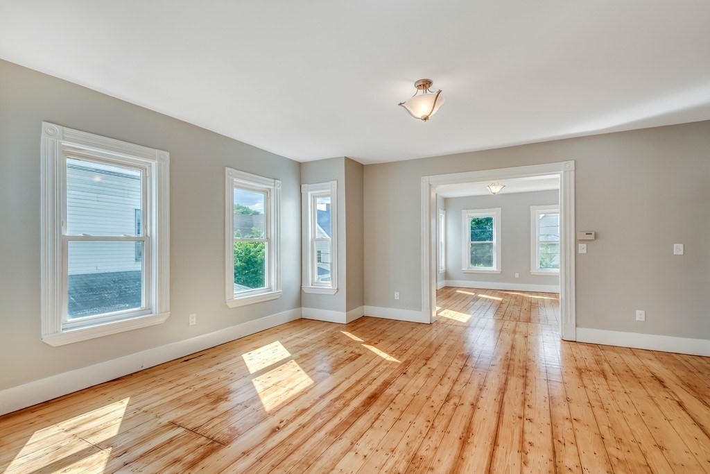 48 Ashland St, Malden