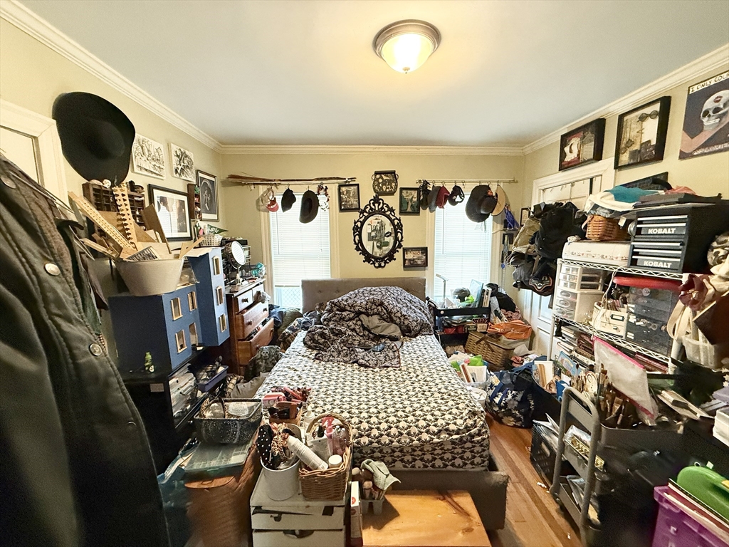 81 Florence St, Roslindale