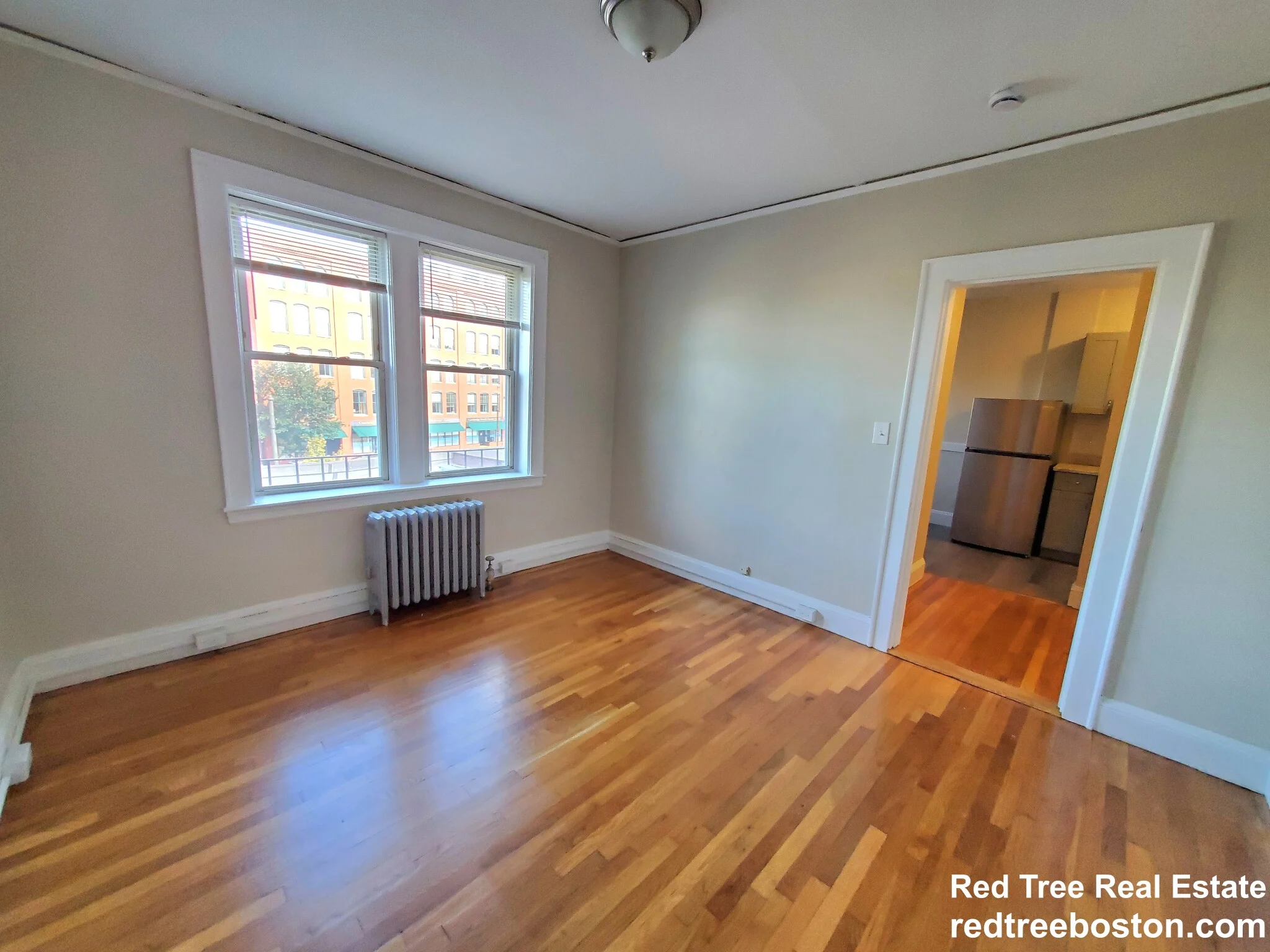 4 Cogswell Ave, North Cambridge