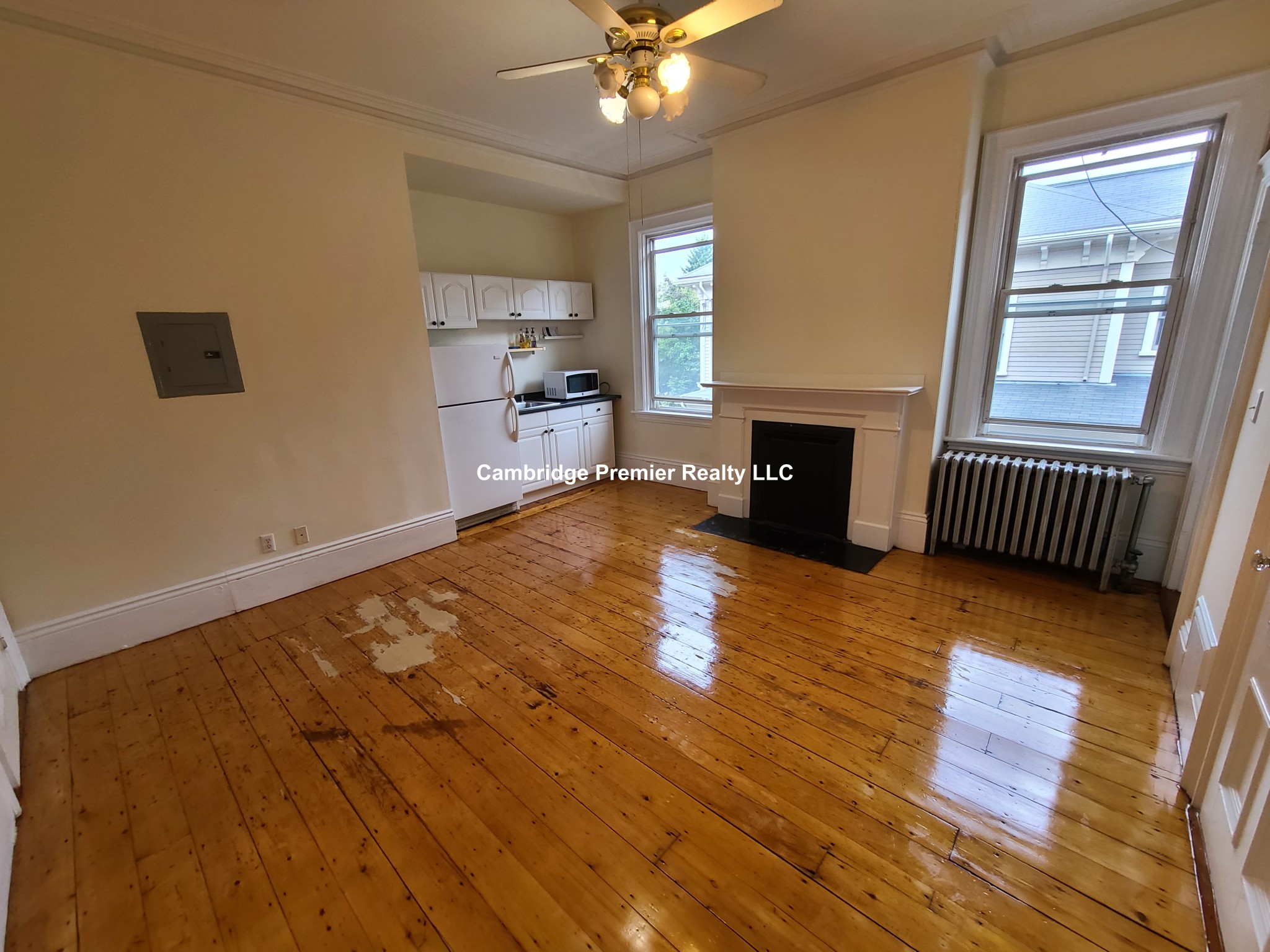 Studio bed, 1 bath apartment for rent at 86 Ellery St Unit 4, Mid Cambridge — photo 4 of 8