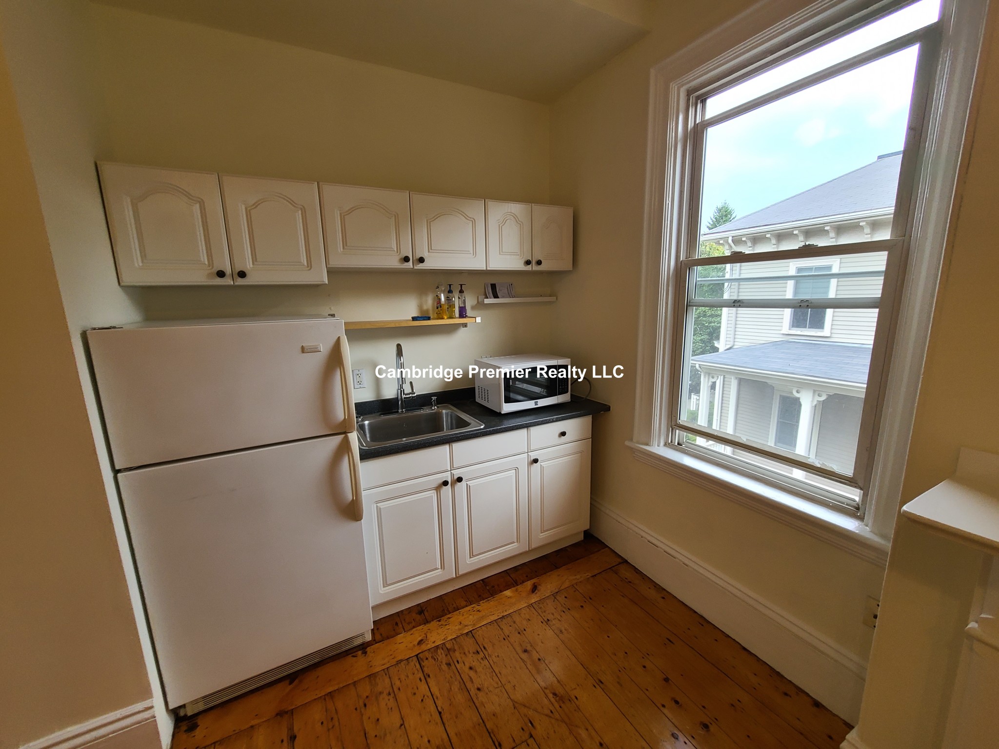 Studio bed, 1 bath apartment for rent at 86 Ellery St Unit 4, Mid Cambridge — photo 8 of 8