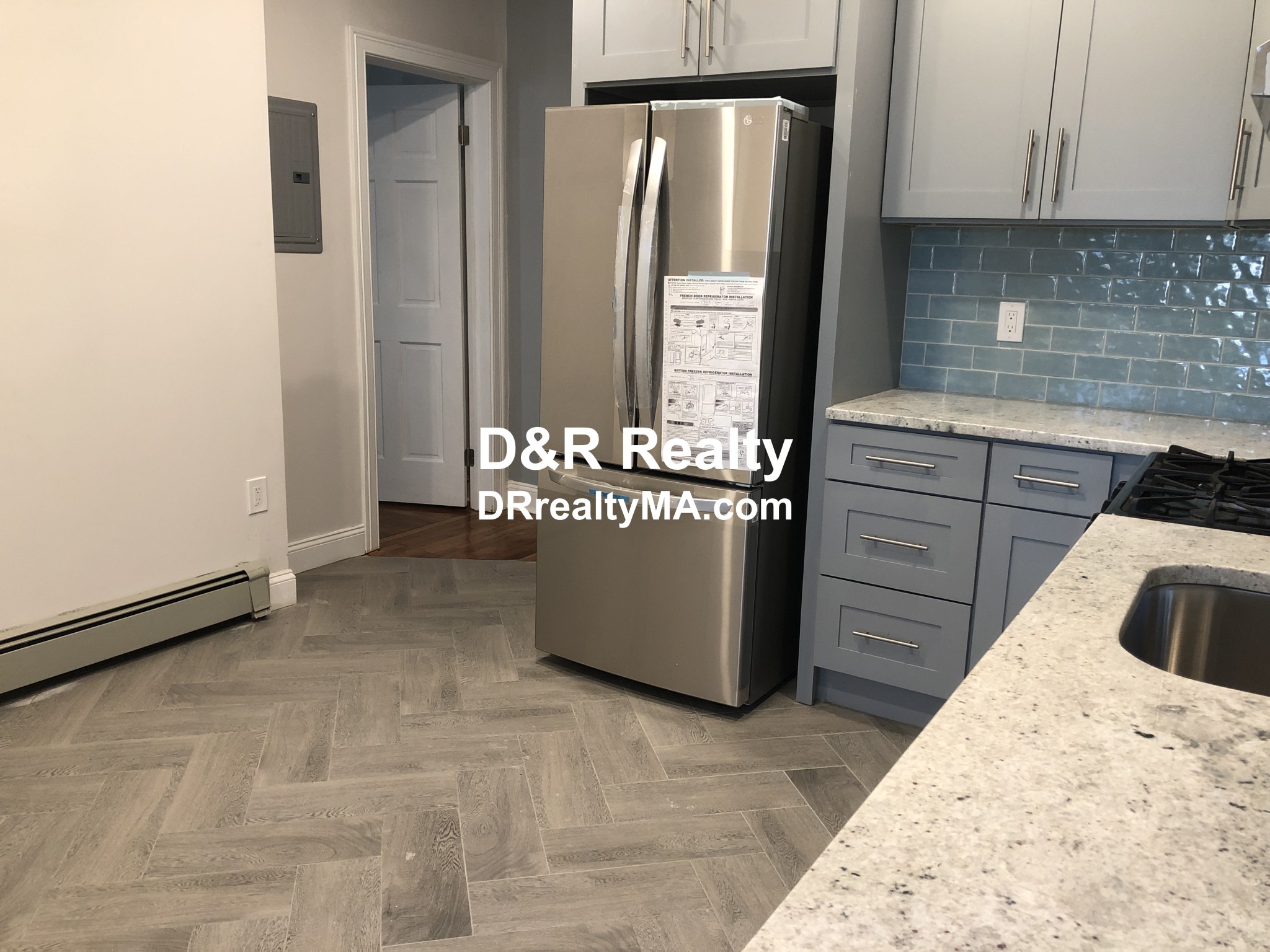 3 bed, 2 bath apartment for rent at 86 Norfolk St Unit 2, Cambridgeport — photo 4 of 20