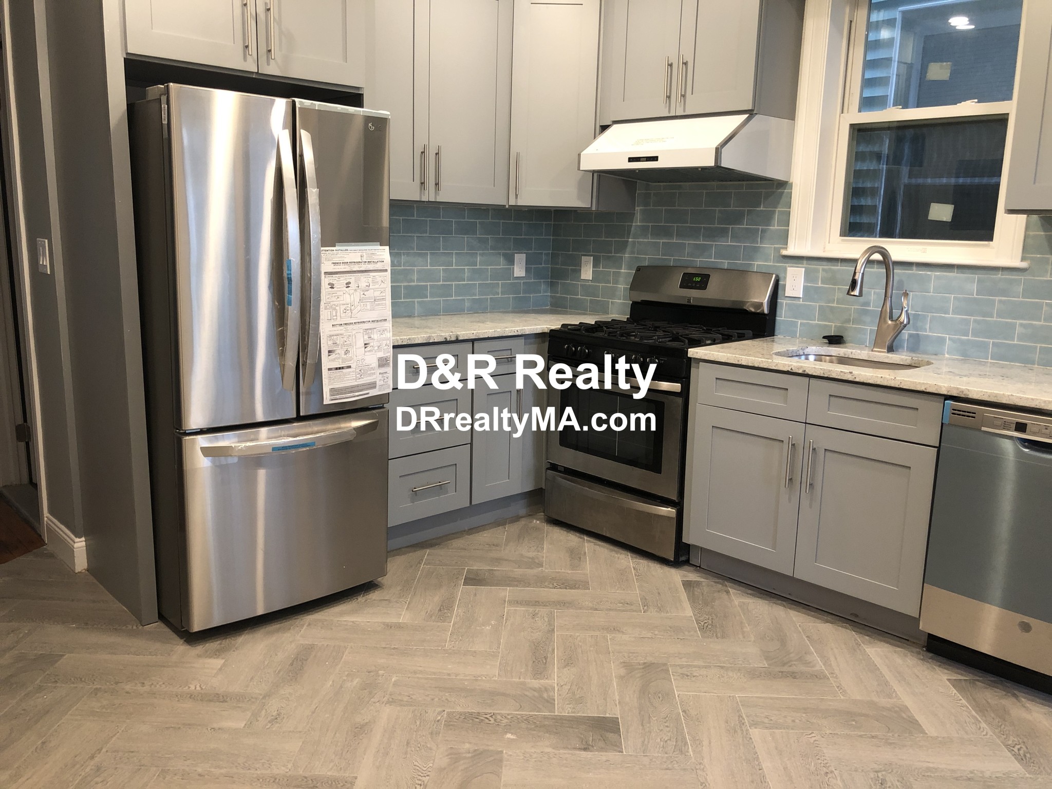 3 bed, 2 bath apartment for rent at 86 Norfolk St Unit 2, Cambridgeport — photo 3 of 20