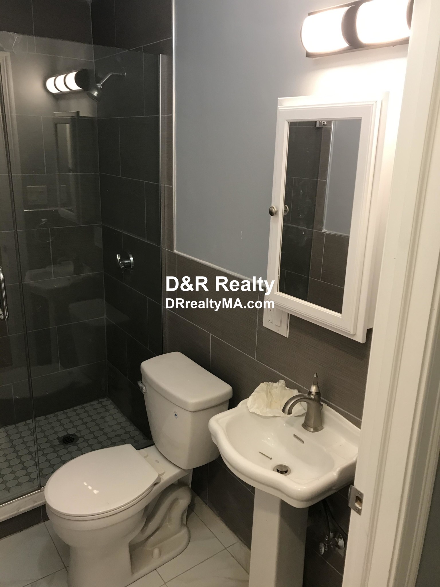 3 bed, 2 bath apartment for rent at 86 Norfolk St Unit 2, Cambridgeport — photo 19 of 20