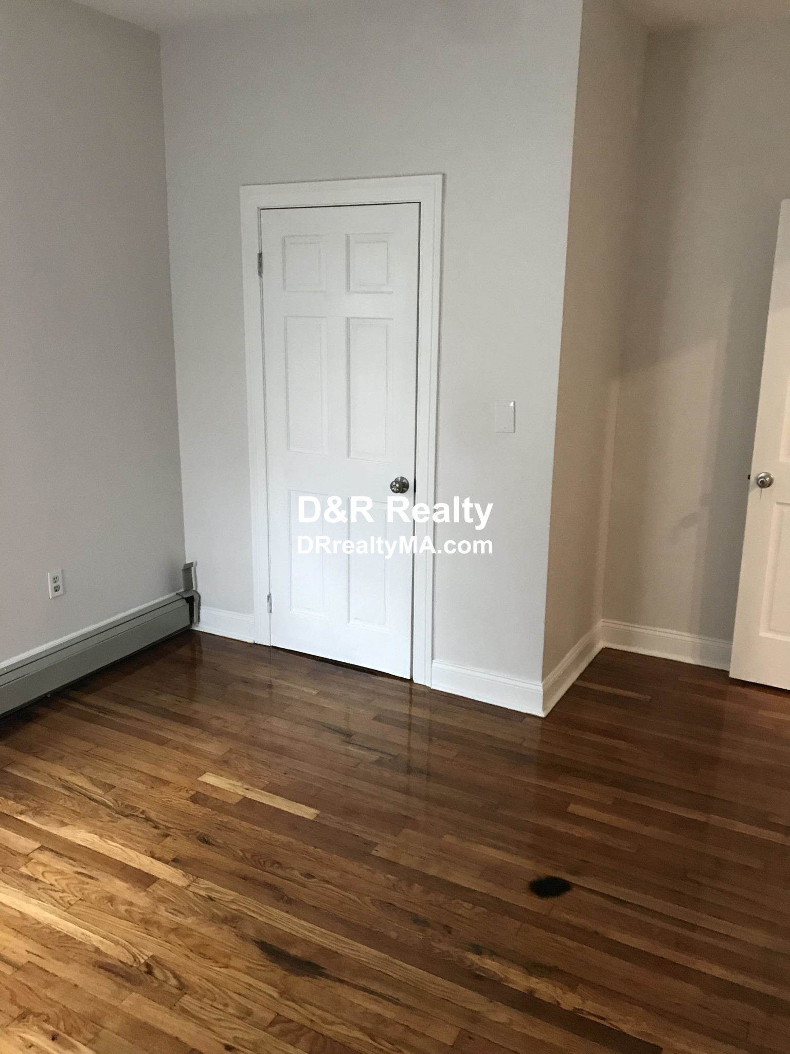 3 bed, 2 bath apartment for rent at 86 Norfolk St Unit 2, Cambridgeport — photo 12 of 20