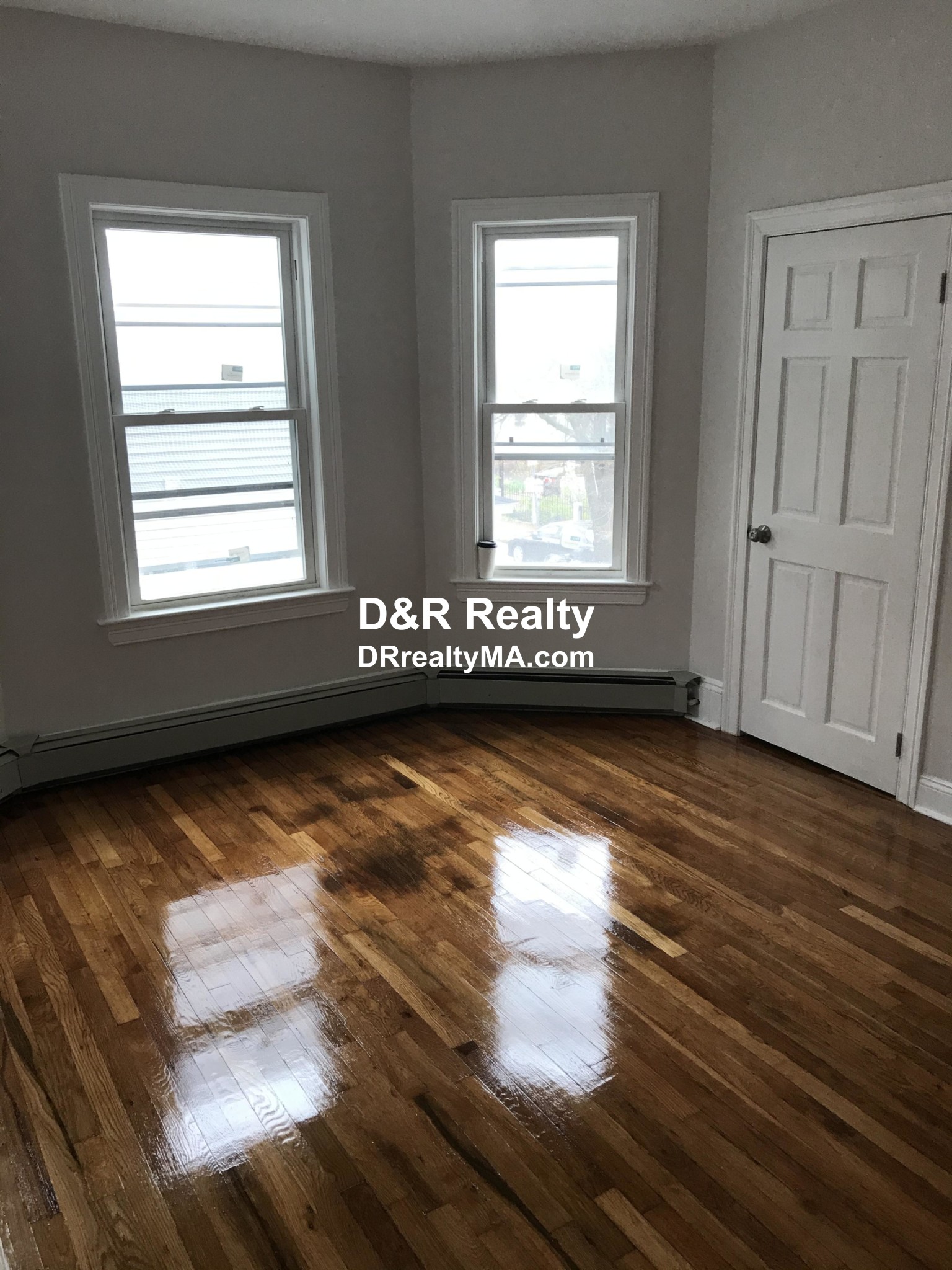 3 bed, 2 bath apartment for rent at 86 Norfolk St Unit 2, Cambridgeport — photo 16 of 20