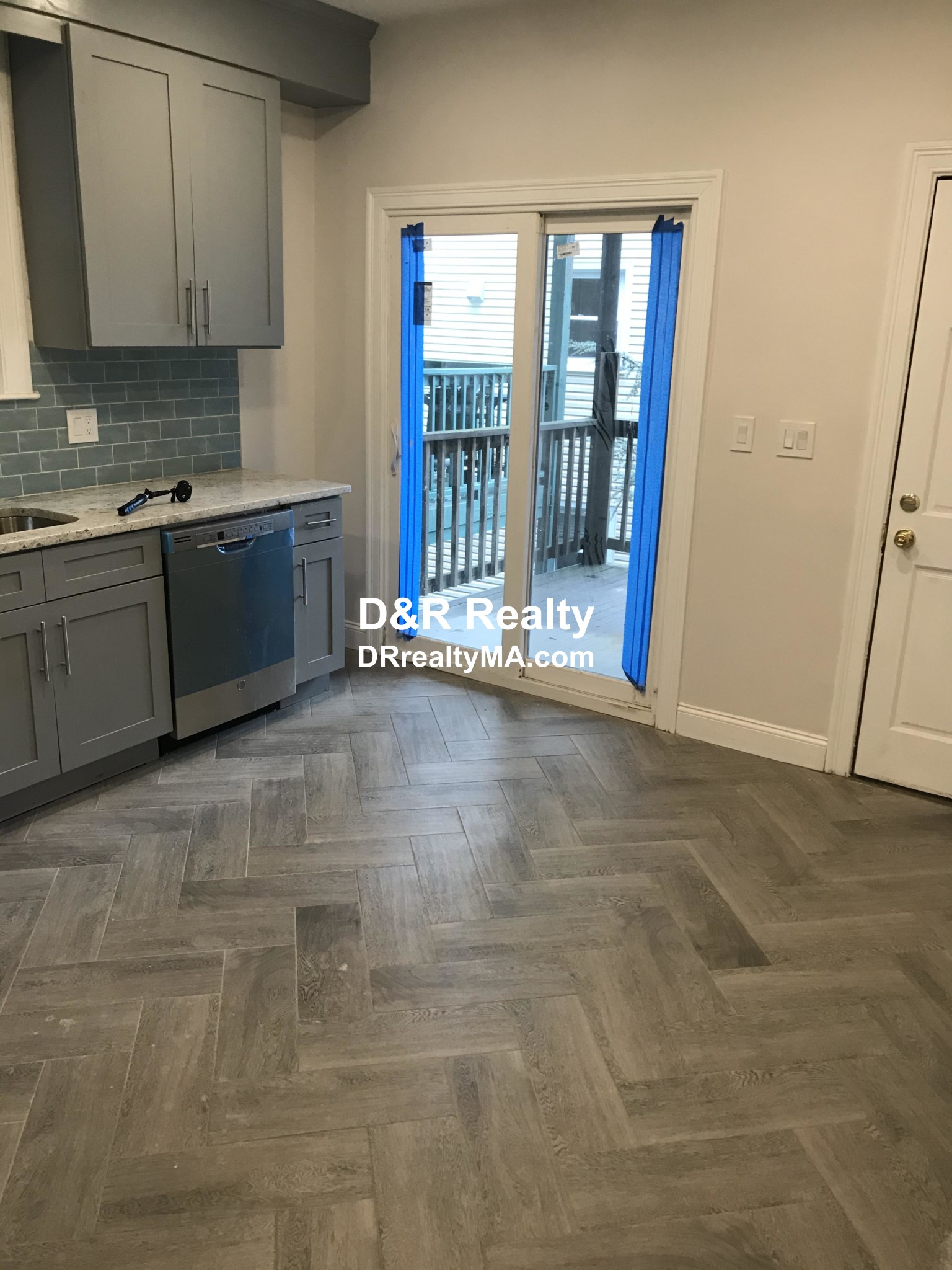 3 bed, 2 bath apartment for rent at 86 Norfolk St Unit 2, Cambridgeport — photo 5 of 20