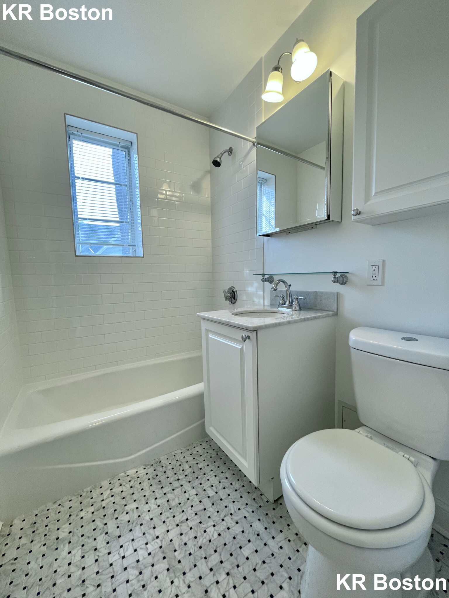 1 bed, 1 bath apartment for rent at 86 Saint Paul St Unit 8, Coolidge Corner — photo 1 of 5