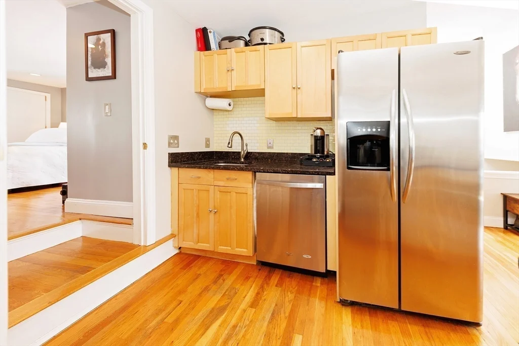 522 E 8, South Boston