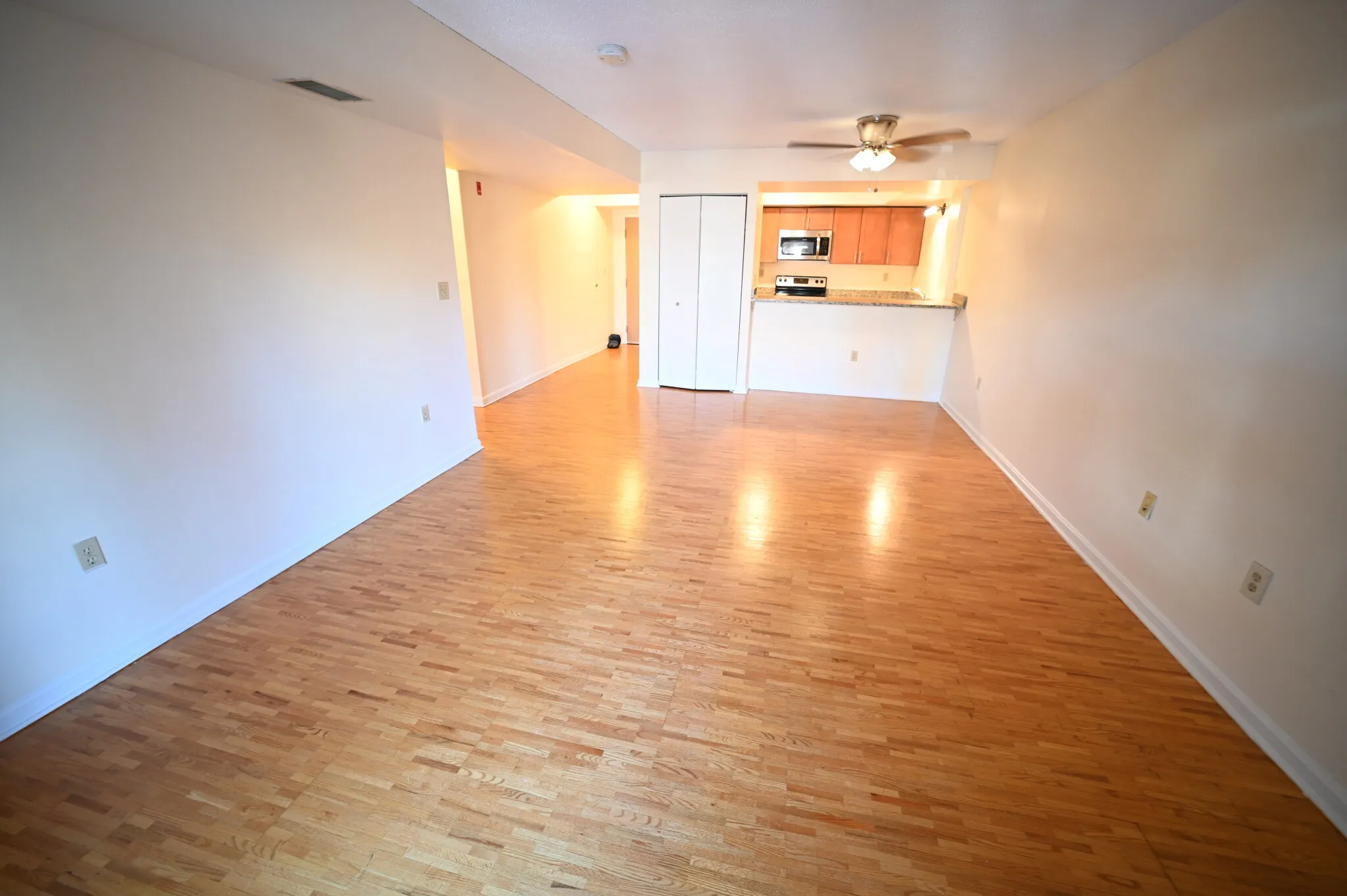 345 Franklin St, Riverside