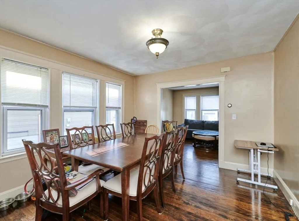 53 Fairfax St, West Somerville
