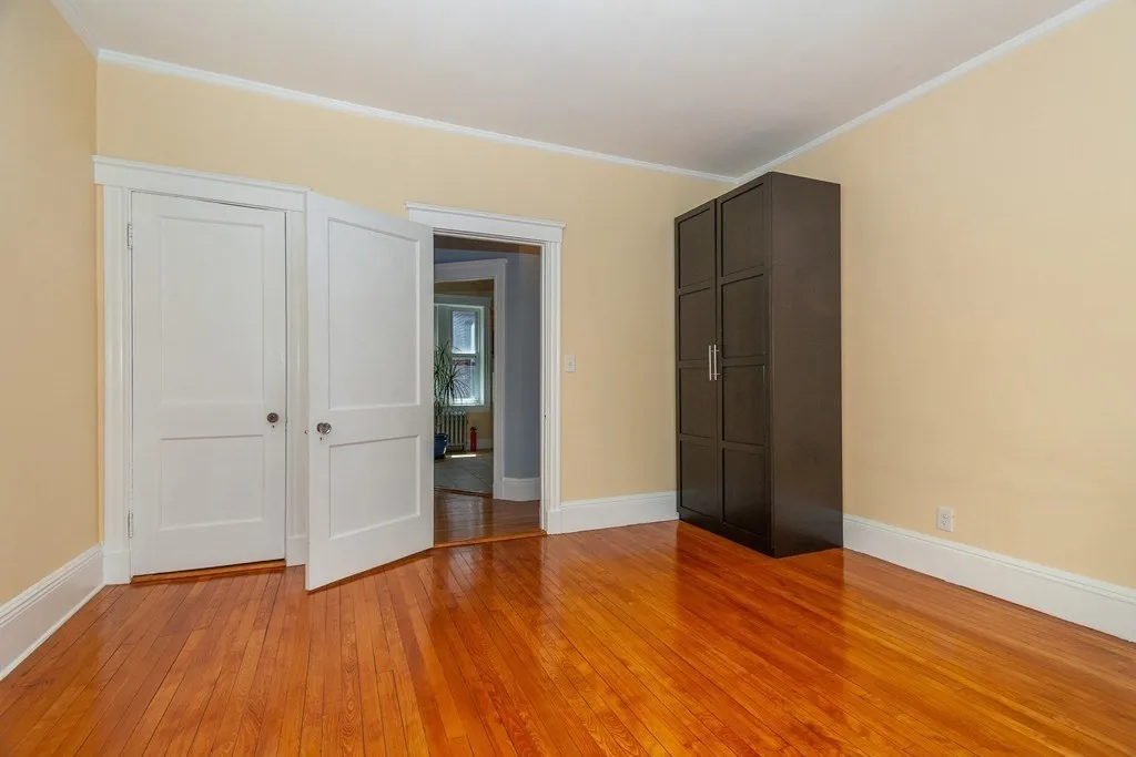 108 Washington, Brighton