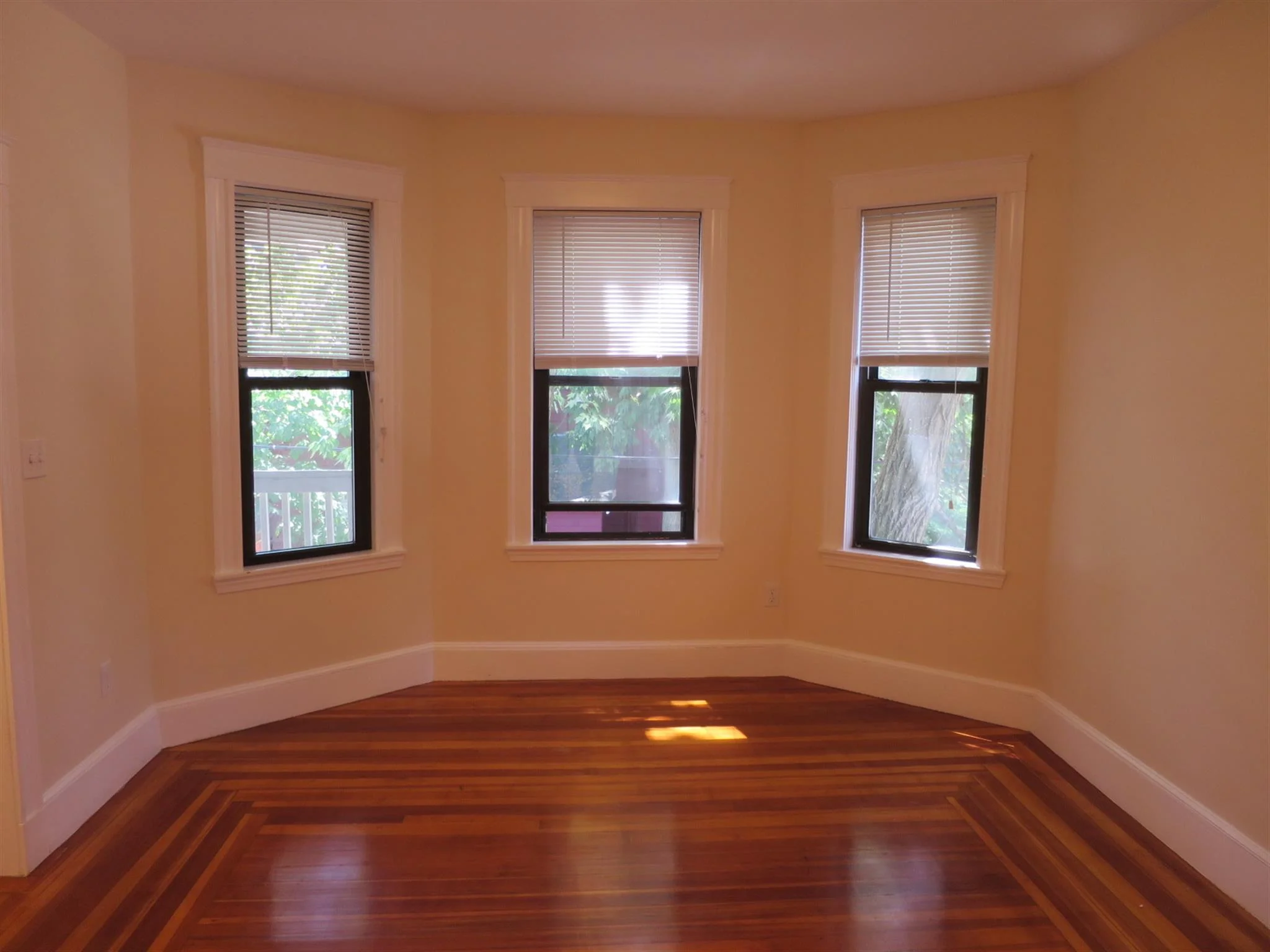 3 Harris St, Somerville