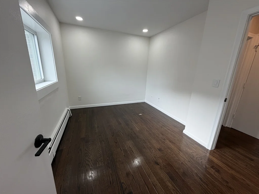 20 Dix, Dorchester