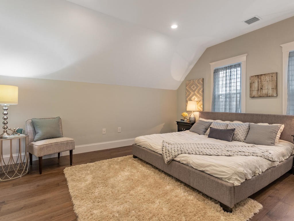 233 Willow Ave, Powder House Square