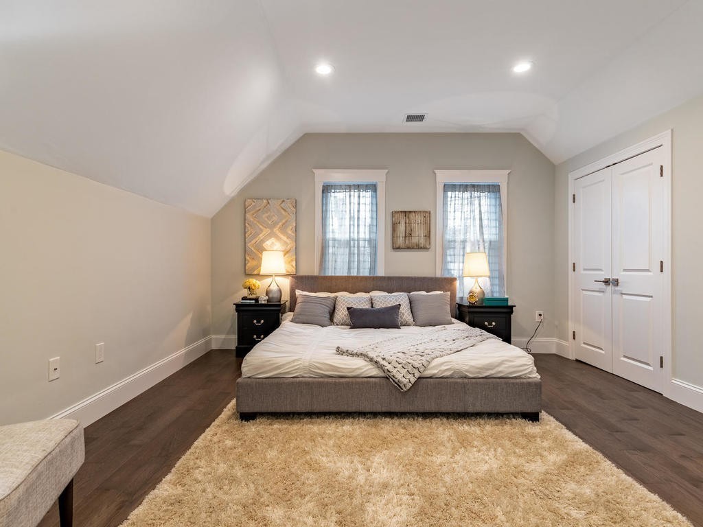 233 Willow Ave, Powder House Square