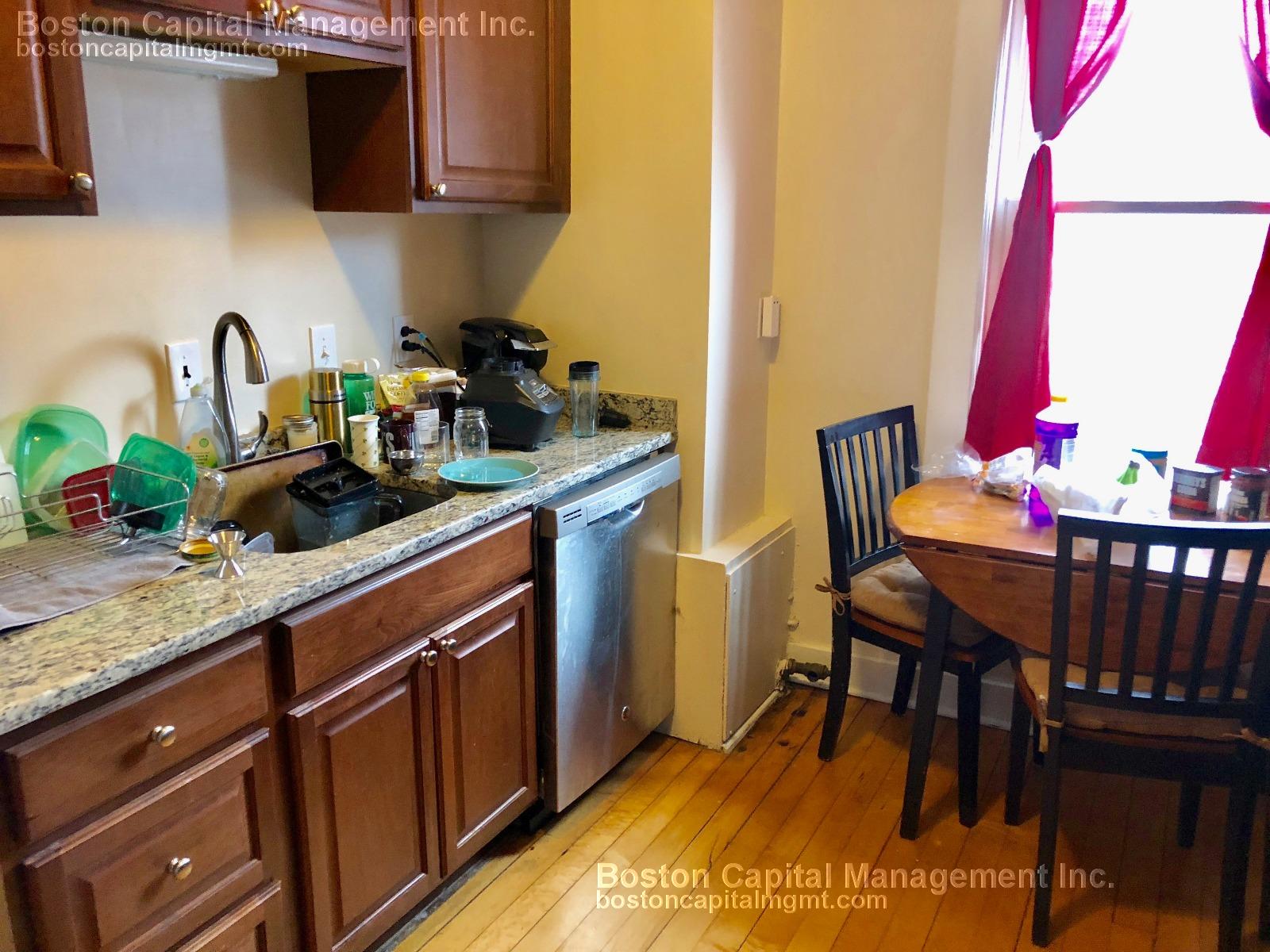 2 bed, 1 bath apartment for rent at 30 Leamington Rd Unit 2, Brighton — photo 3 of 10