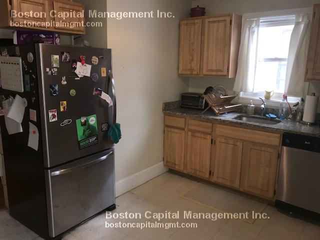 4 bed, 2 bath apartment for rent at 22 Royal St Unit 1, Allston — photo 3 of 15