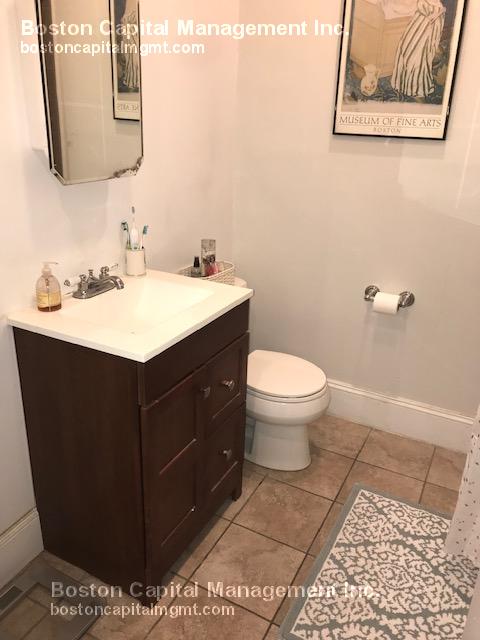 4 bed, 2 bath apartment for rent at 22 Royal St Unit 1, Allston — photo 5 of 15