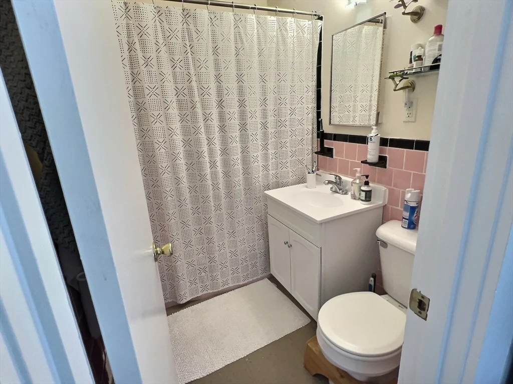 1390 Beacon, Coolidge Corner