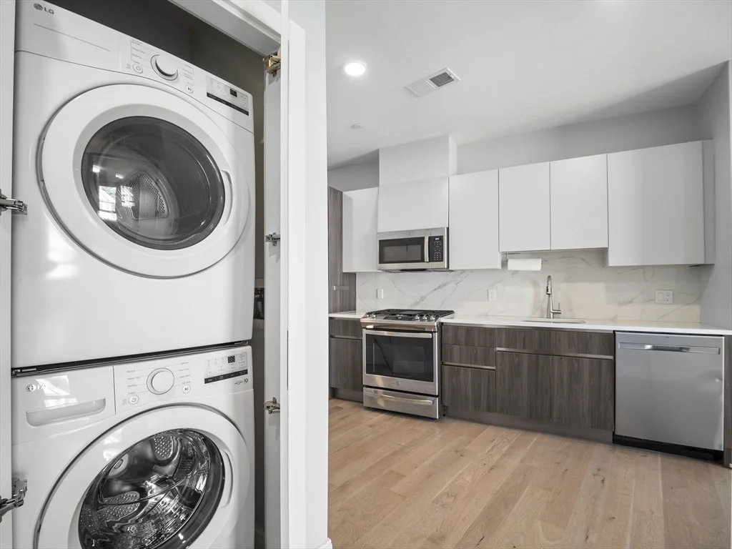 9 Central St, Spring Hill