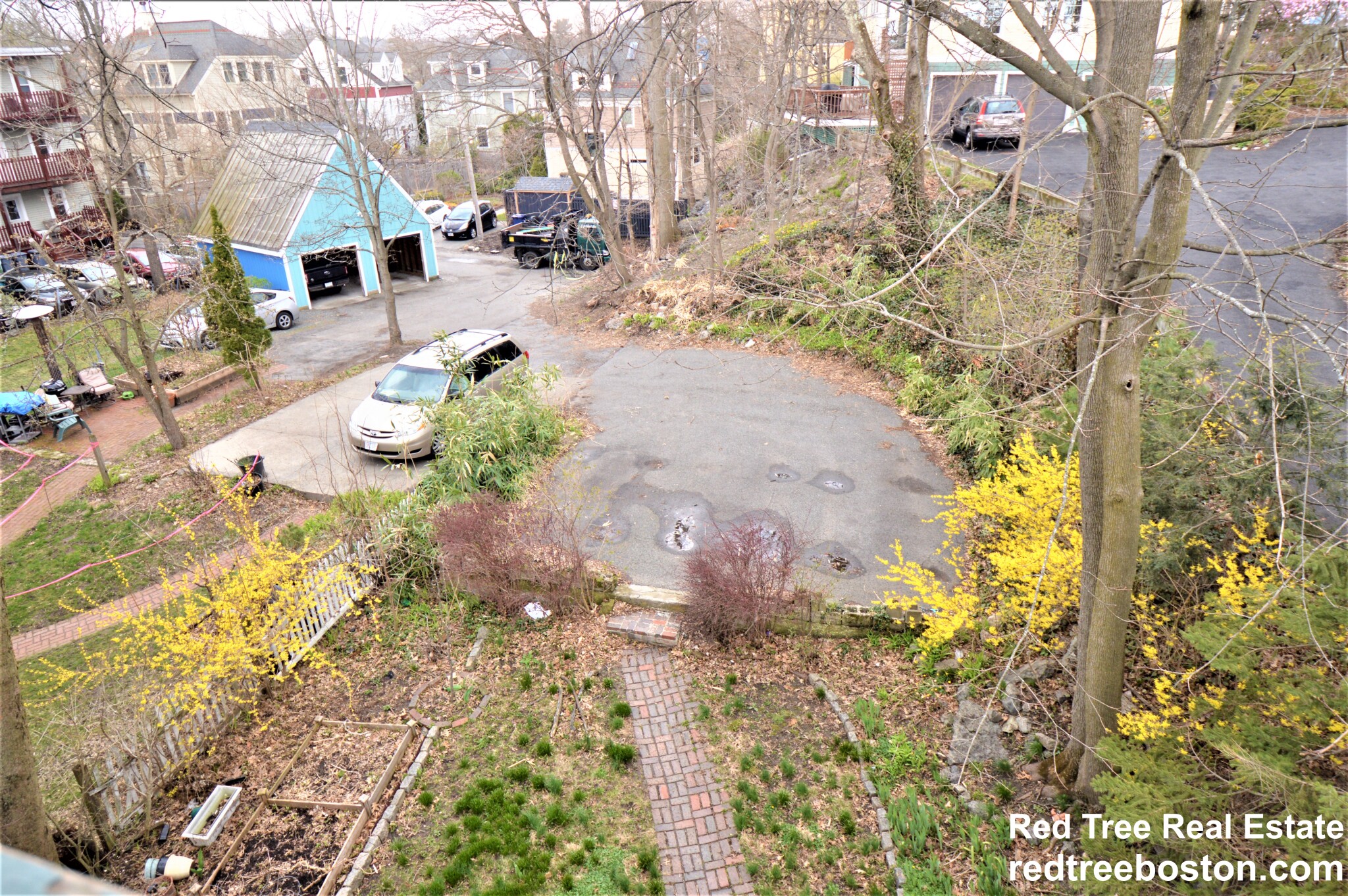 251 Chestnut Ave, Jamaica Plain