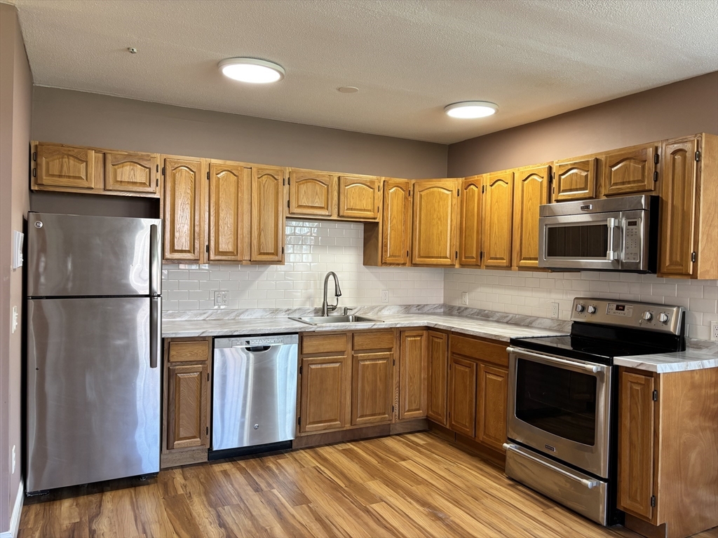 49 Leonard Rd, Boxborough