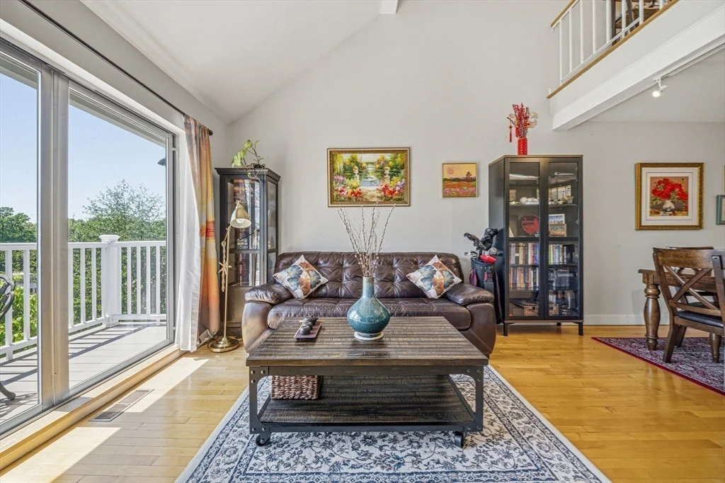 20 Ship Ave, Glenwood