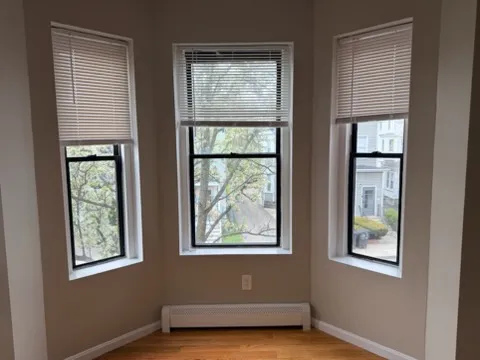 92 Blue Hill Ave, Roxbury