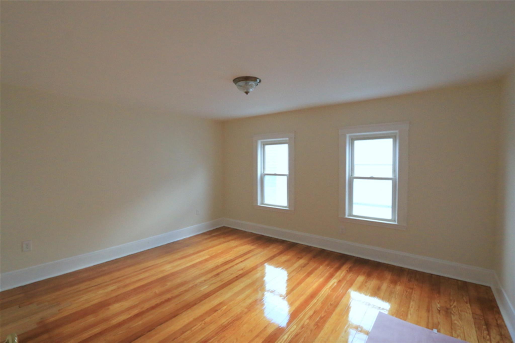 14 Bay State Ave, Powder House Square