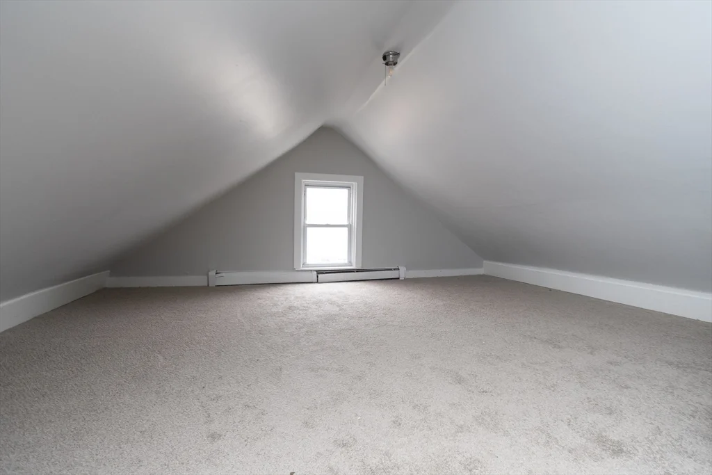 7 Central St, Hudson