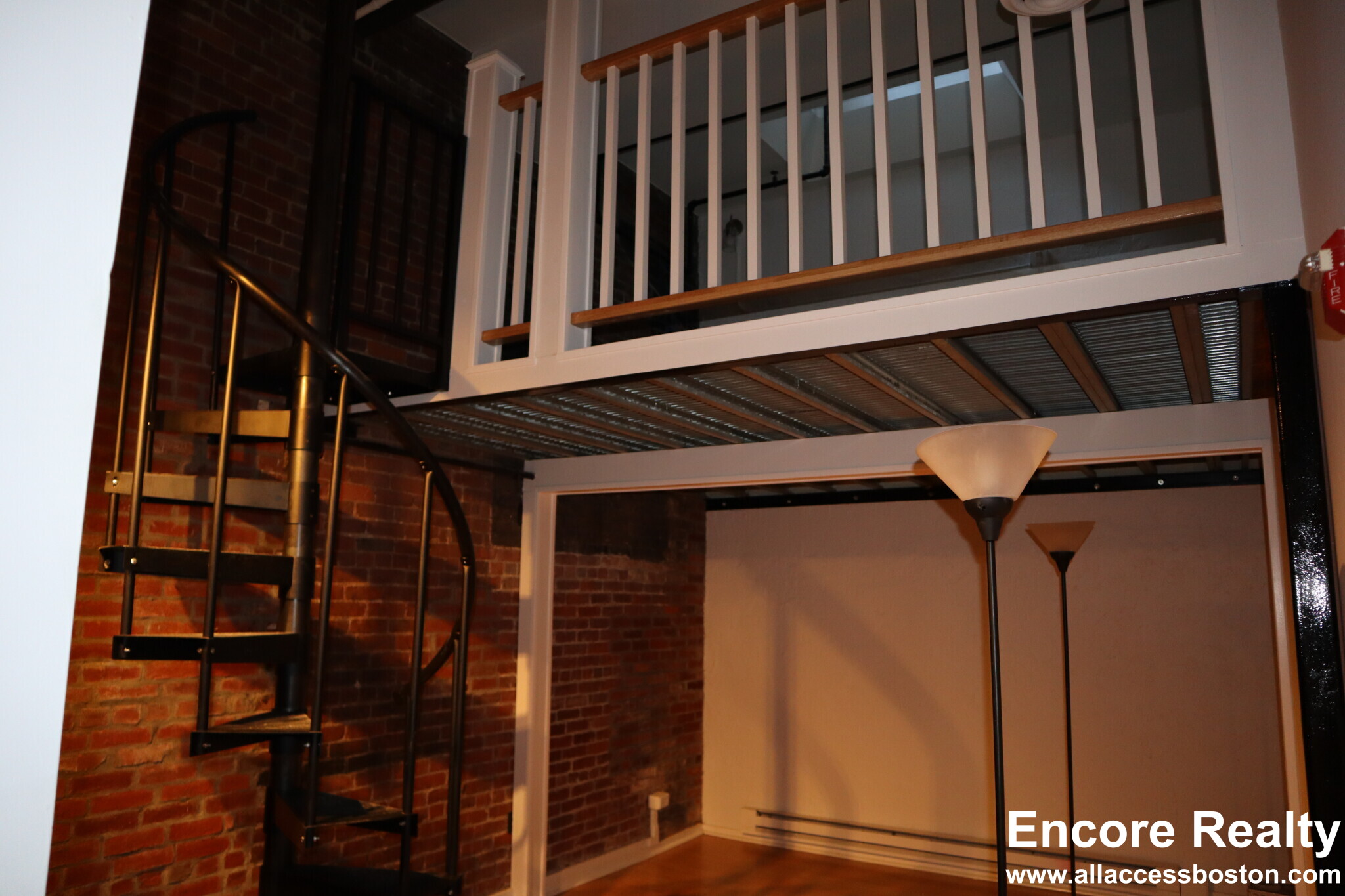 254 Friend St, West End