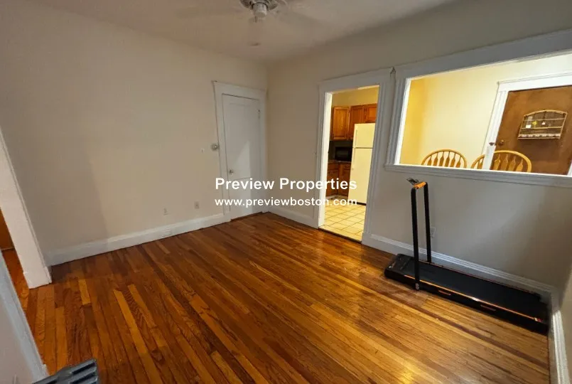 240 Kelton St, Brighton