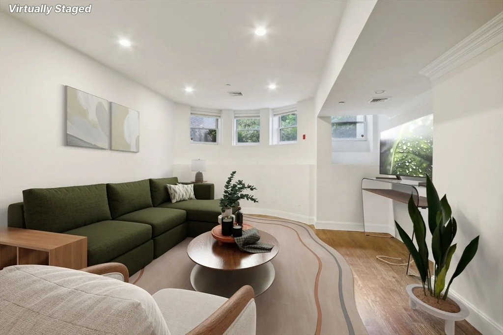 1471 Beacon St, Coolidge Corner