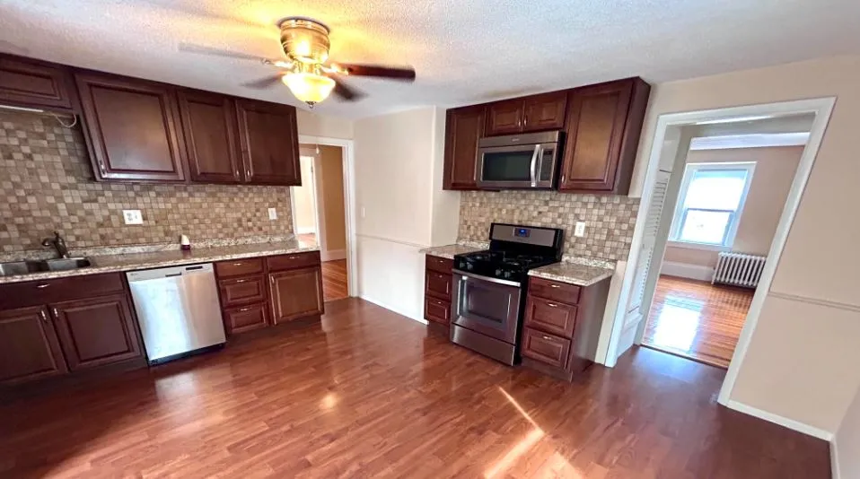 41 Mount Vernon St, East Somerville