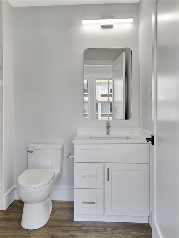 1000 Washington St, Dedham